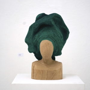 KORKOR ESTHER, Buchenholz, 2023